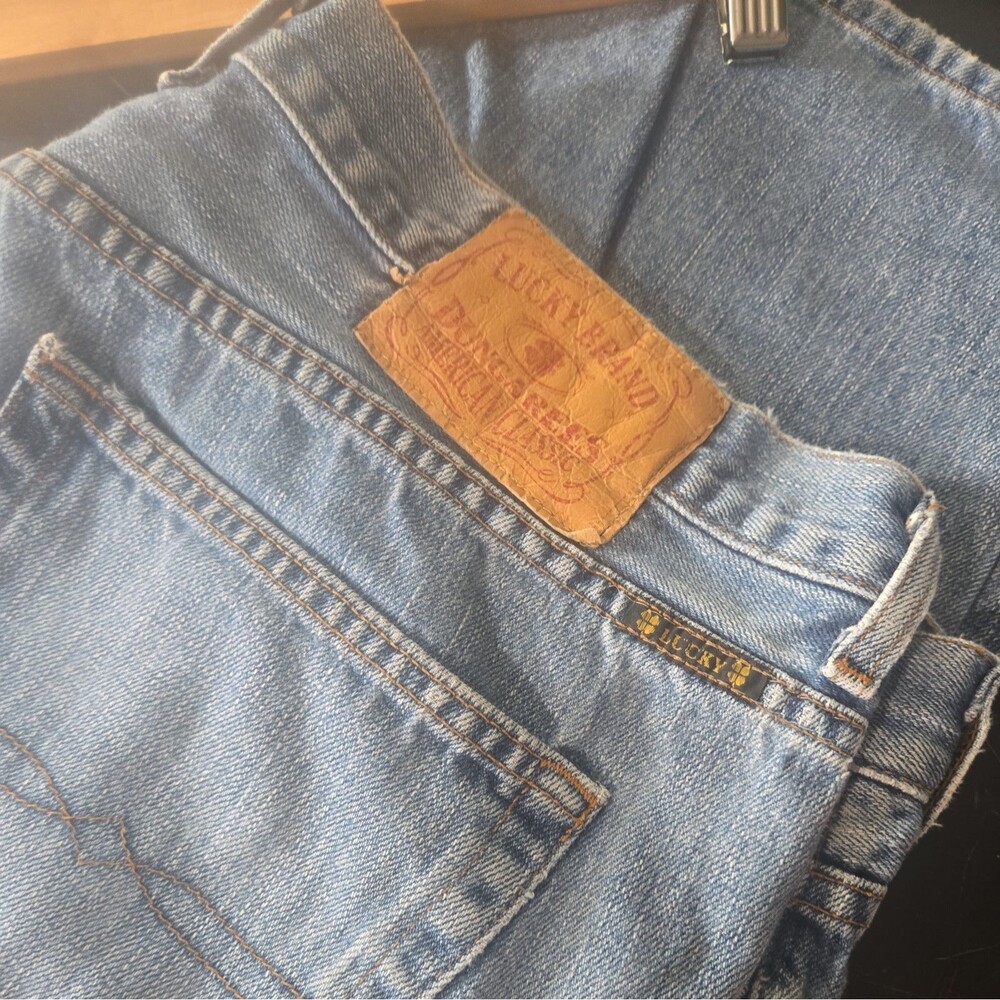 Lucky Brand Jeans Mens 40 Blue Denim Classic Relaxed Fit Straight Leg Pants